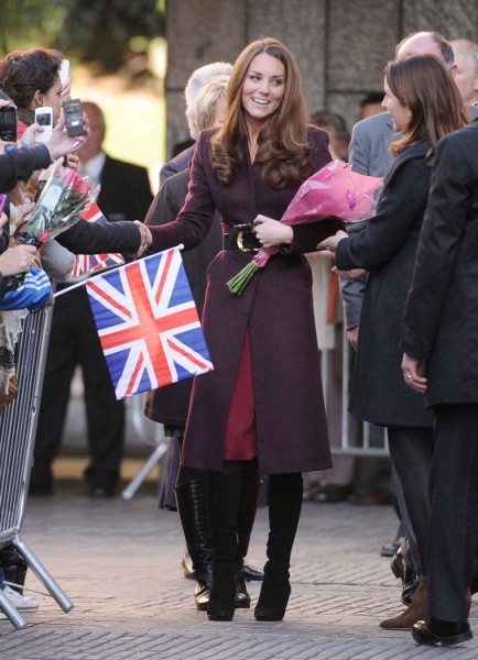 Kate Middleton Planned Baby Bump Photos Before Sneaking Off To Vacation?