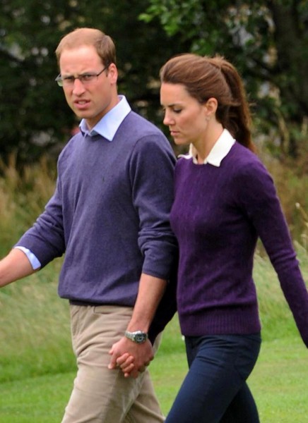 Queen Elizabeth Fighting To Keep Kate Middleton Closer To Royals, Not Middletons?