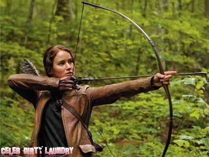 New Hunger Games Clip – Katniss In The Training Center! (Video)