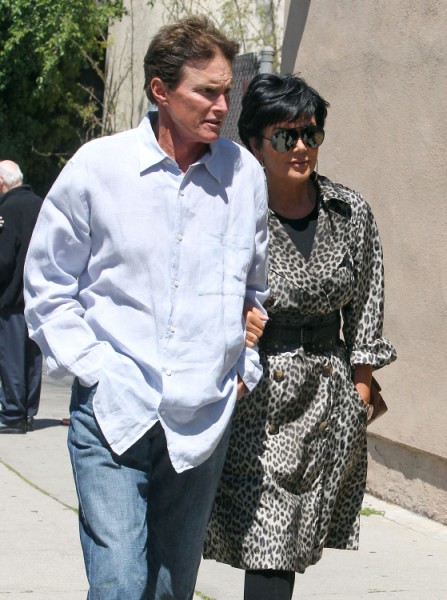 Kris Jenner, Bruce Jenner Divorce Showing Signs, Couple Won’t Even Sit Together!