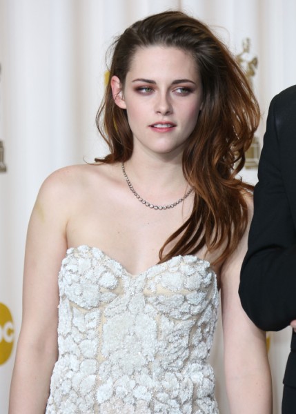 Kristen Stewart Fears Twilight, Robert Pattinson Romance Ruined Her Career