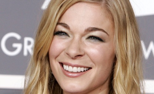 LeAnn Rimes Pregnant Walks With Eddie Cibrian in Miami