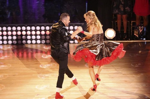 Lea Thompson & Artem Chigvintsev Dancing With the Stars Cha Cha Cha Video Season 19 Week 3 9/29/14 #DWTS