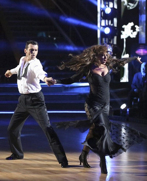 Leah Remini Dancing With the Stars Cha Cha Cha Video 10/7/13