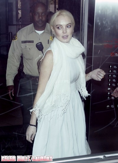 Lindsay Lohan Dumps Business Manager Lou Taylor For Cause