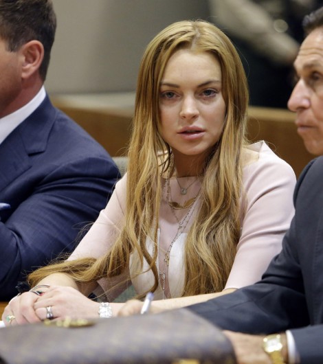 Lindsay Lohan Passes Out Drunk On Floor Of Brazilian Nightclub (Photo)