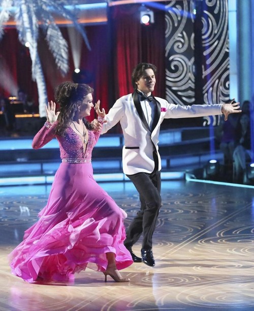 Lisa Vanderpump Faints During Dancing With the Stars Cha Cha Rehearsal (VIDEO)