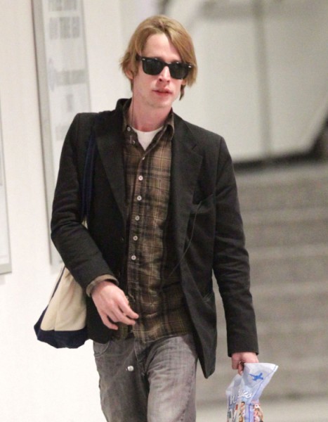 Macaulay Culkin Clean And Sober Looking For Once, Trying To Win Mila Kunis Back?