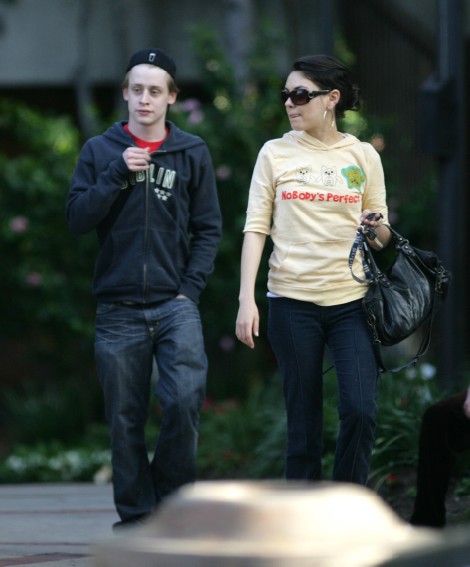 Macaulay Culkin Fights Ashton Kutcher For Mila Kunis