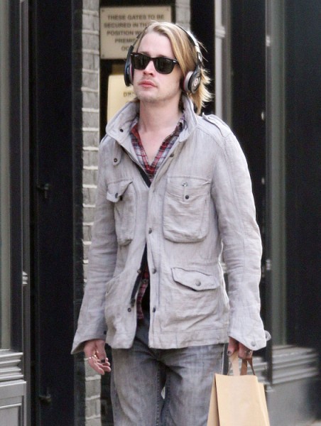 Macaulay Culkin Stalking Mila Kunis And Ashton Kutcher In London? (Photos)