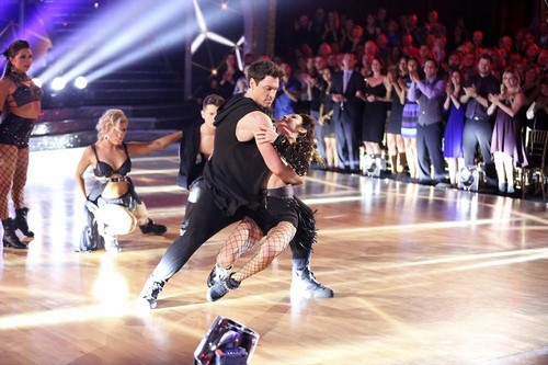 Video: Meryl Davis Dancing With the Stars Rumba 5/5/14 #DWTS