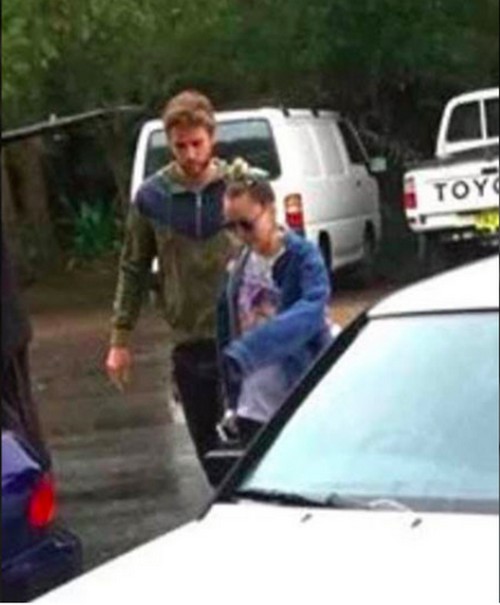 Miley Cyrus and Liam Hemsworth Australian Holiday: Couple Back Together – Engagement On Again?