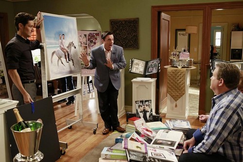 Modern Family RECAP 10/23/13: Season 5 Episode 6 “The Help”