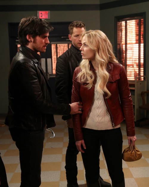 Once Upon a Time Recap – Pan Dead for Good, Hook Left in Underworld: Season 5 Episode 20 “Firebird”
