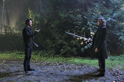 Once Upon a Time Winter Finale Recap – Gold Is Back and Bad to the Bone: Season 5 Episode 11 “Swan Song”