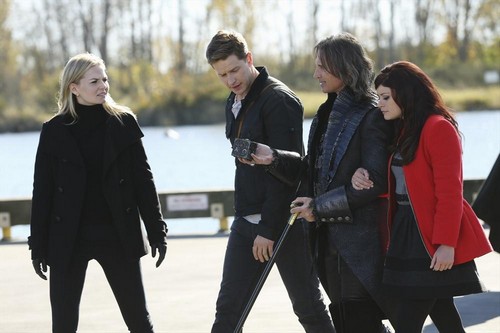 Once Upon a Time Season 3 Spring Preview and Spoilers: A Wicked Witch, Forgotten Memories, Oh My! (VIDEO)