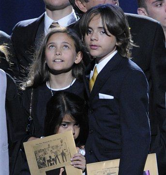 Michael Jackson’s Children Want Neverland Back