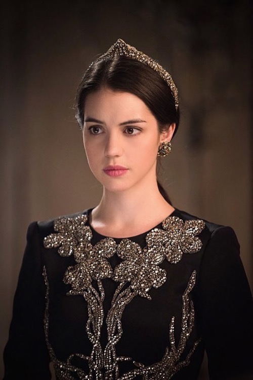 Reign Recap 5/7/15: Season 2 Episode 21 “The Siege”