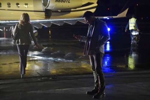 Revenge Recap – Victoria Lights a Fire Under Emily: Season 4 Episode 20 “Burn”