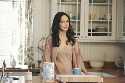 Revenge Spoilers Synopsis “Ambush” Season 4 Episode 7 Sneak Peak Preview Video Photos