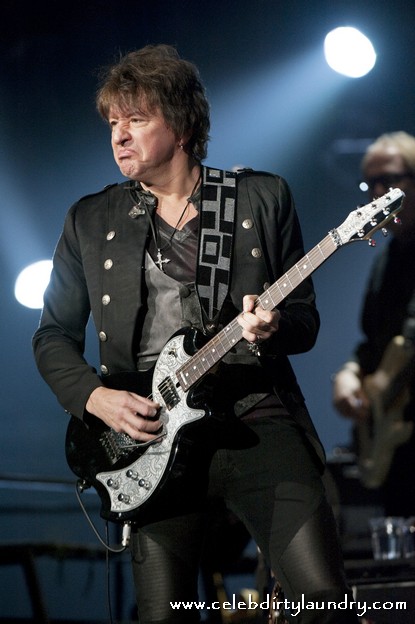 Bon Jovi’s Richie Sambora On The Way To Rehab