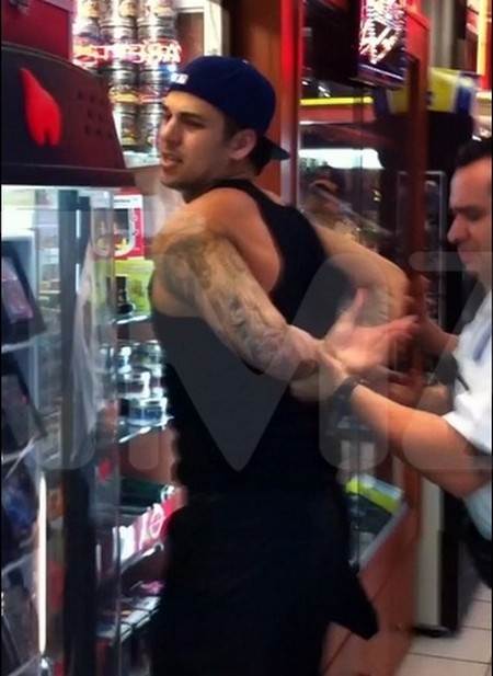 Rob Kardashian Arrested For Terrorizing And Chasing A Photographer (Video)