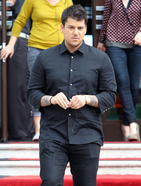 Rob Kardashian Gets Botox to Fix His Drooping Face!