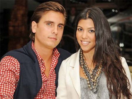 Kourtney Kardashian Breaks Up With Scott Disick And Throws Him Out
