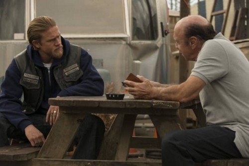 Sons of Anarchy Season 5 Episode 13 “J’ai Obtenu Cette” Recap 12/4/12