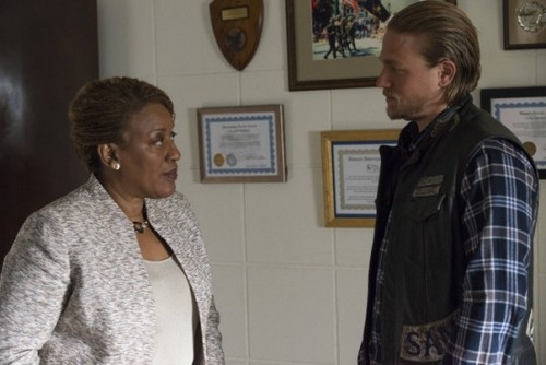 Sons of Anarchy RECAP 11/5/13: Season 6 Episode 9 “John 8:32”
