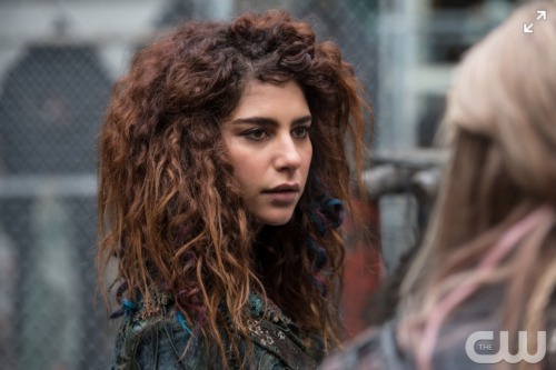 The 100 Spoilers: Return Of Luna Confirmed – Season 4 Premiere Will Be Insane – Nuclear Apocalypse Claims Bellamy’s Life