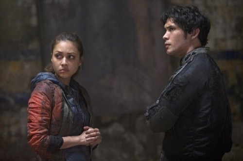 The 100 Recap – An Unsteady Alliance: Season 2 Episode 9 “Remember Me”