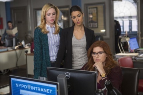 The Mysteries of Laura Recap 4/1/15: Season 1 Episode 18 “The Mystery of the Sunken Sailor”