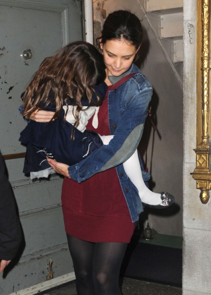 Report: Tom Cruise Forcing Katie Holmes And Suri Cruise To Spend Holidays With Him