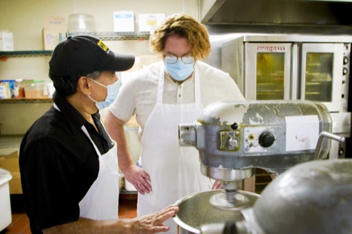 Undercover Boss Finale Recap 04/08/22: Season 11 Episode 9 “Coco’s Bakery”