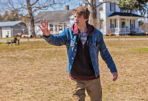 Under the Dome RECAP Season 1 Premiere “Pilot”