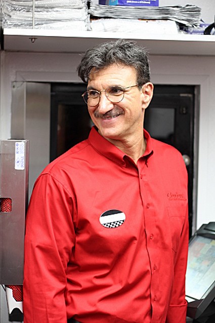 Undercover Boss Recap: Season 3 Episode 4 “Checkers & Rally’s” 2/17/12