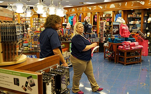 Undercover Boss RECAP 1/31/14: Season 5 Episode 12 “Hudson Group”