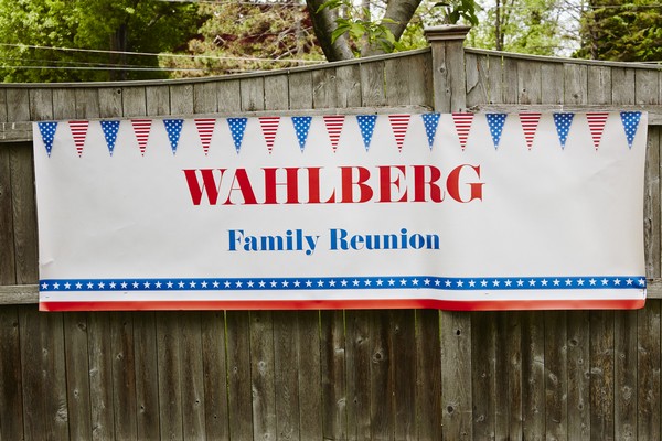 Wahlburgers Recap 6/29/14: “4th of July Special”