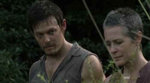 The Walking Dead Season 5 Spoilers & Discussion: Romance To Flourish Between Carol And Daryl – Or Is He Gay?