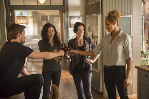 Witches of East End Recap 8/17/14: Season 2 Episode 6 “When a Mandragora Loves a Woman”