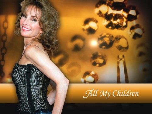 The Young and the Restless Spoilers: Susan Lucci Gets Job Offer But Fans Don’t Care – Want Michael Muhney and Billy Miller Rehired