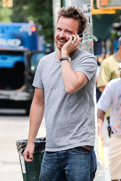 Aaron Paul Discusses Breaking Bad Finale On Talk Show, Calls It ‘Messy’ (VIDEO)