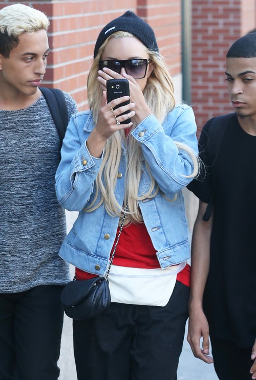 Amanda Bynes Shoplifting Update: Caught Stealing TWICE In One Day – Barneys and Pookie & Sebastian – Time to Take Her Off The Street?