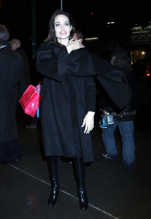 Angelina Jolie Mental Health Concerns After Sony Hacking Scandal – Worried Angry Rants About Jennifer Aniston Will Surface?