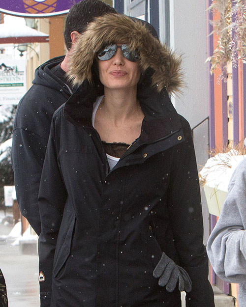 Angelina Jolie Grants Brad Pitt More Time With Children – Controlling The Visitation Schedule?