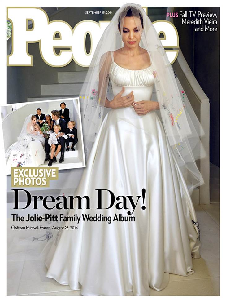 Angelina Jolie and Brad Pitt Wedding Photos – Dress Pics – First Look!