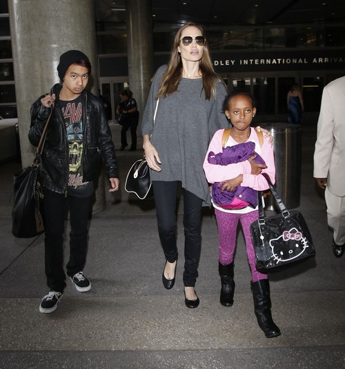 Angelina Jolie and Brad Pitt’s Wedding Off The Table: Pitt’s Family Attends Anti-Gay Church – Report