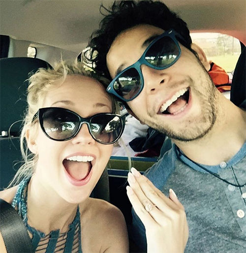Anna Camp and Skylar Astin Engaged: ‘Pitch Perfect’ Stars Decide To Get Aca-Married! (PHOTO)