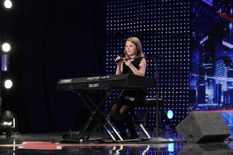 Anna Christine Stuns In Season Opener Of America’s Got Talent (VIDEO)